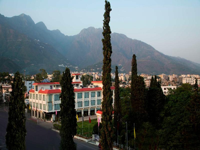 The Vaishnodevi Sarovar Portico image