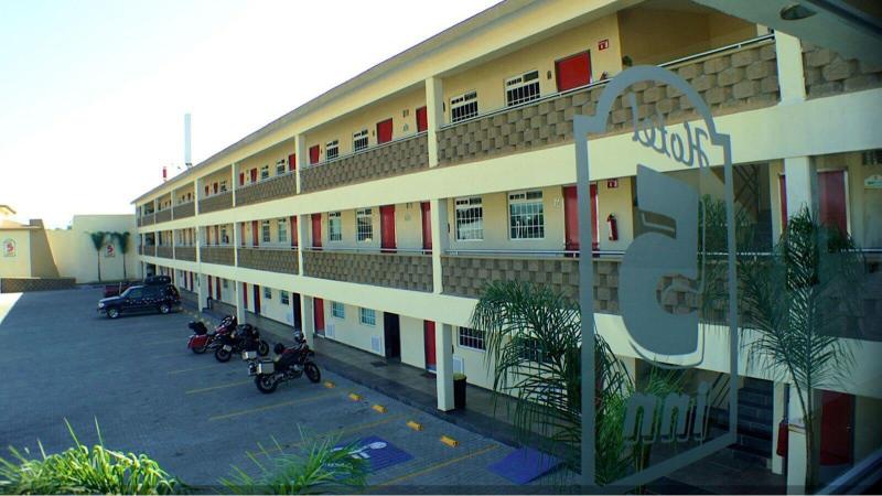 Hotel 5inn — exterior view