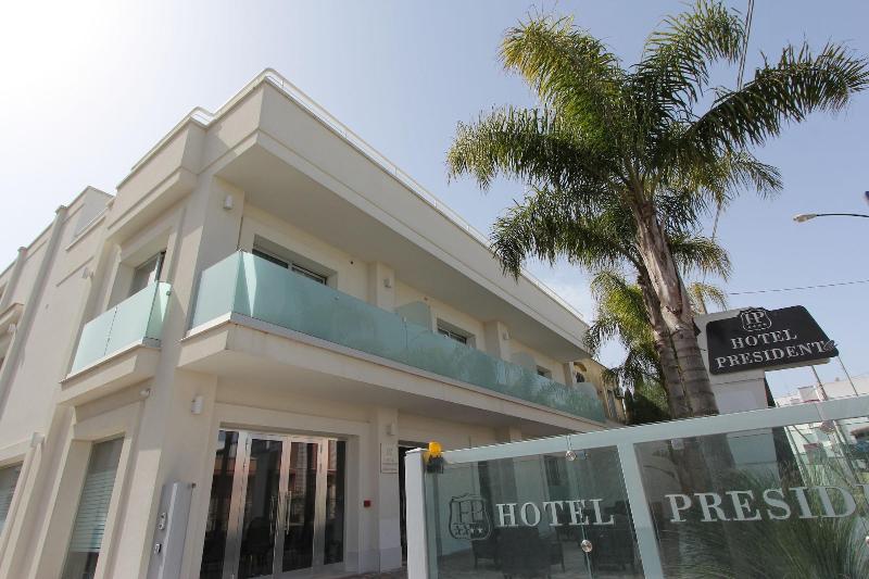 Hotel Presidente image
