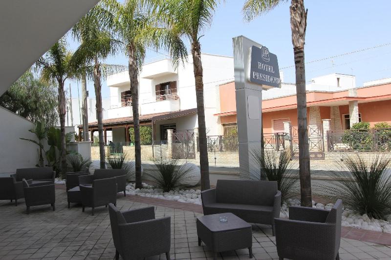 Hotel Presidente image