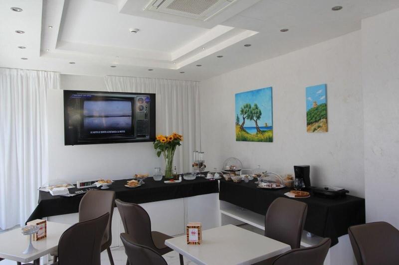 Hotel Presidente image