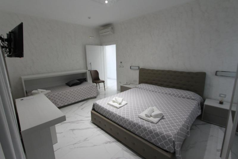 Hotel Presidente image