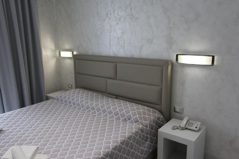 Hotel Presidente image
