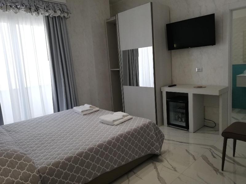Hotel Presidente image