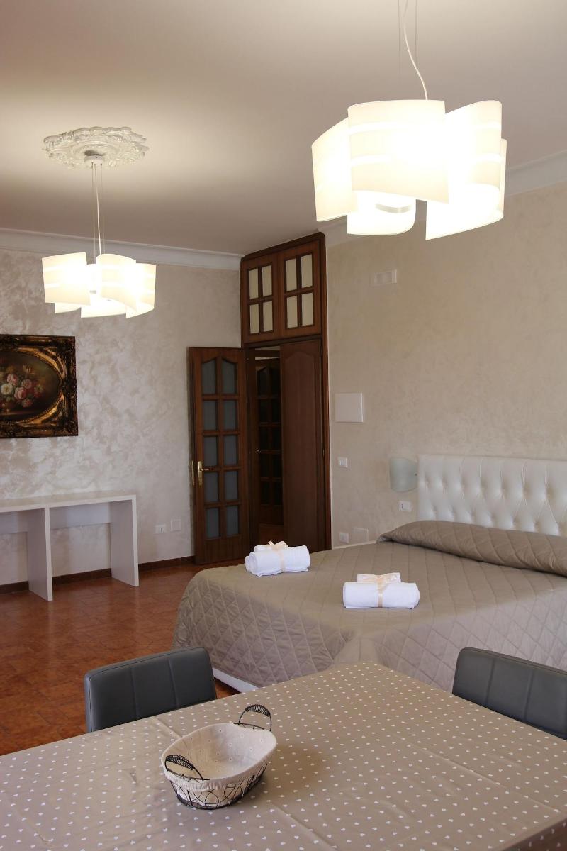 Hotel Presidente image
