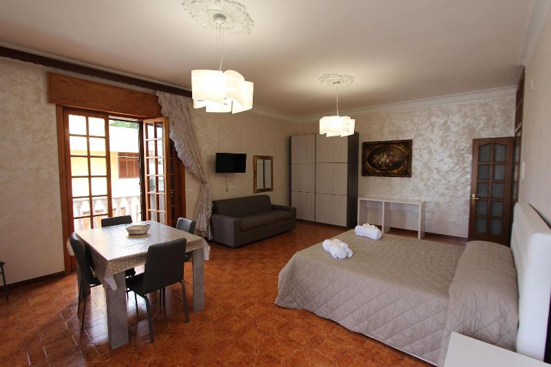 Hotel Presidente image