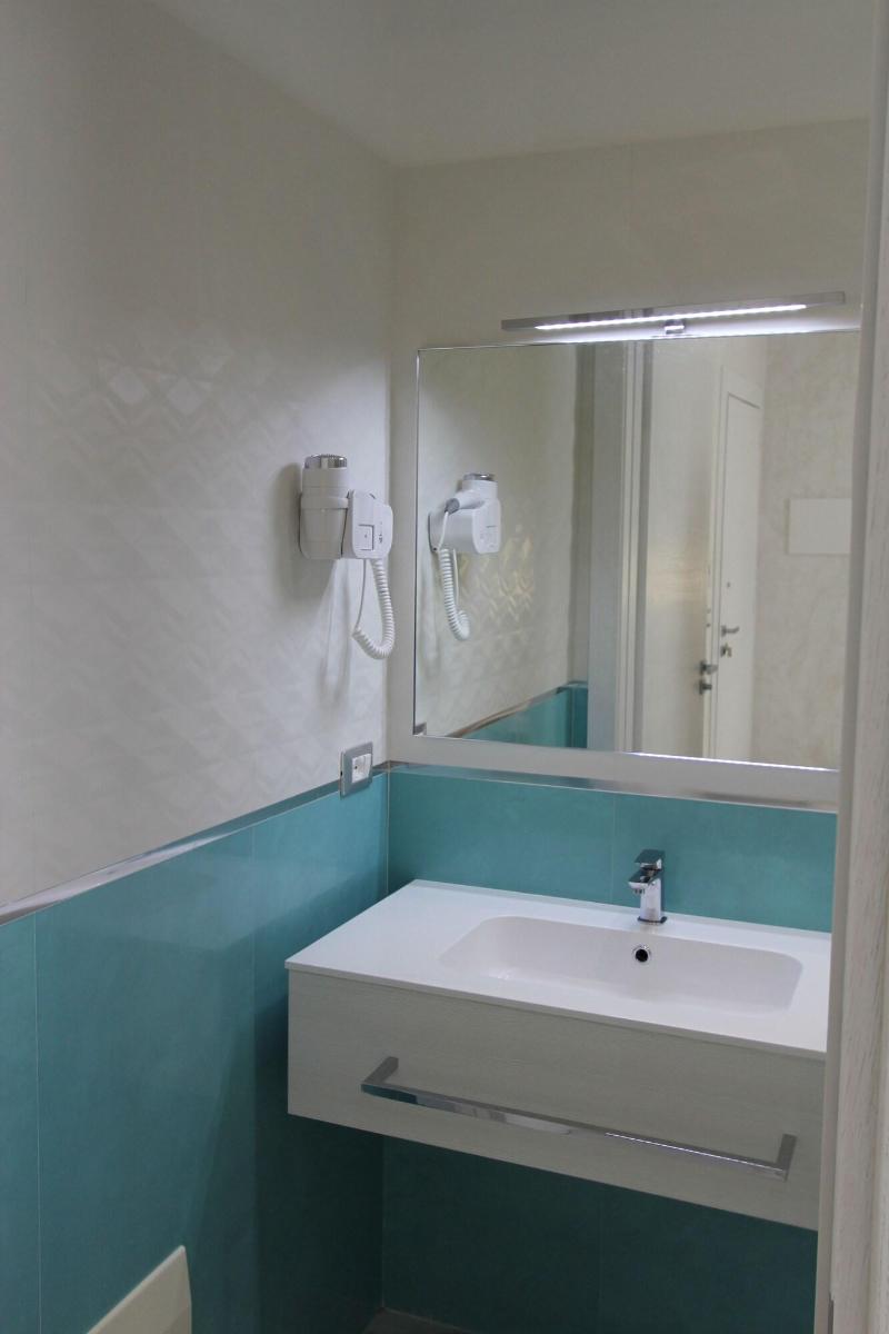 Hotel Presidente image