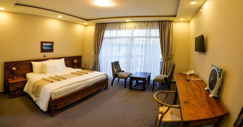 Maple Leaf Hotel image