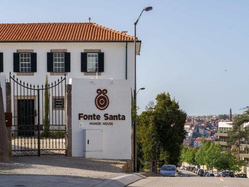 Fonte Santa Manor House image