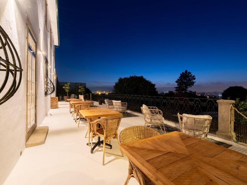 Fonte Santa Manor House image