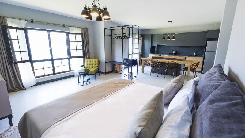 Ortel Inn image