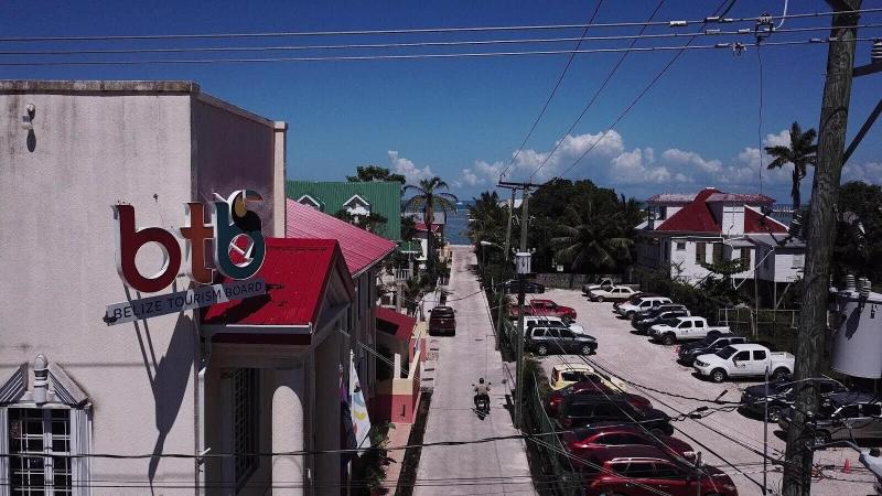 One South Place Hotel image
