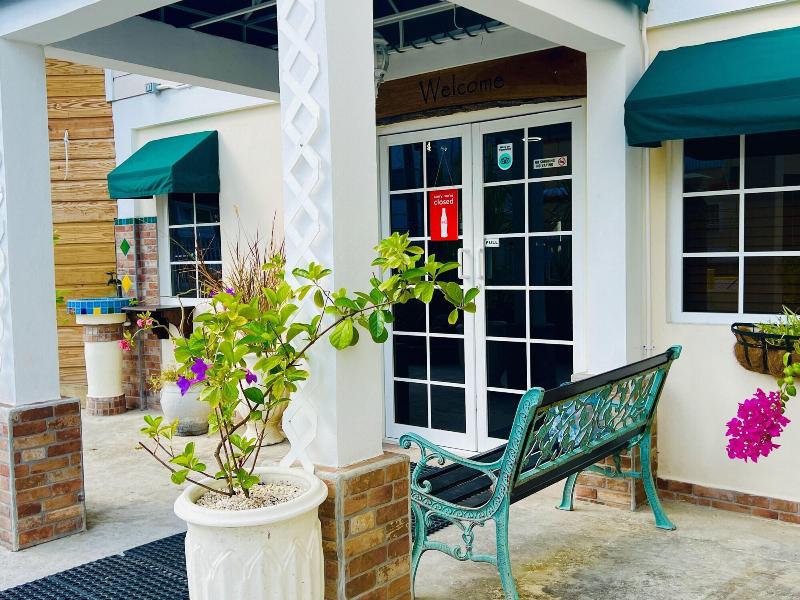 One South Place Hotel image