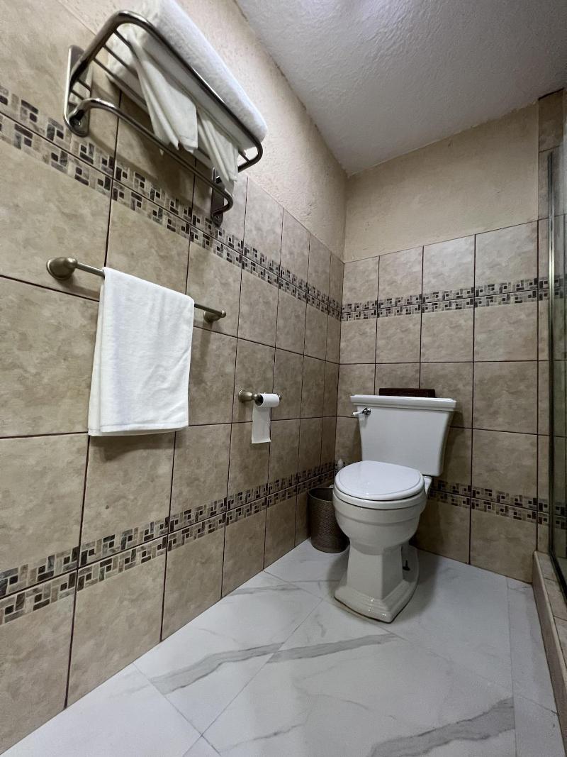 One South Place Hotel image