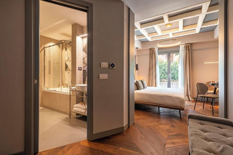 Loly Boutique Hotel - Image 3