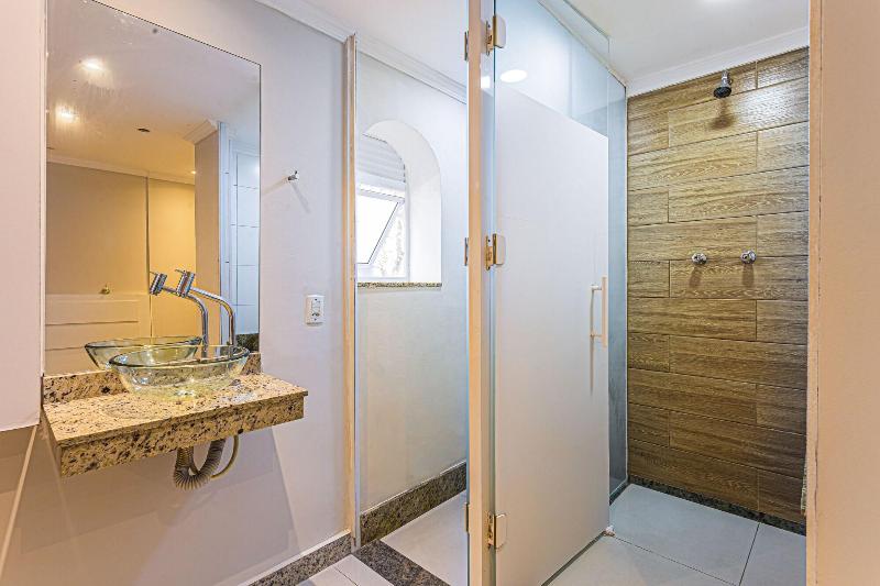Age Hotel image