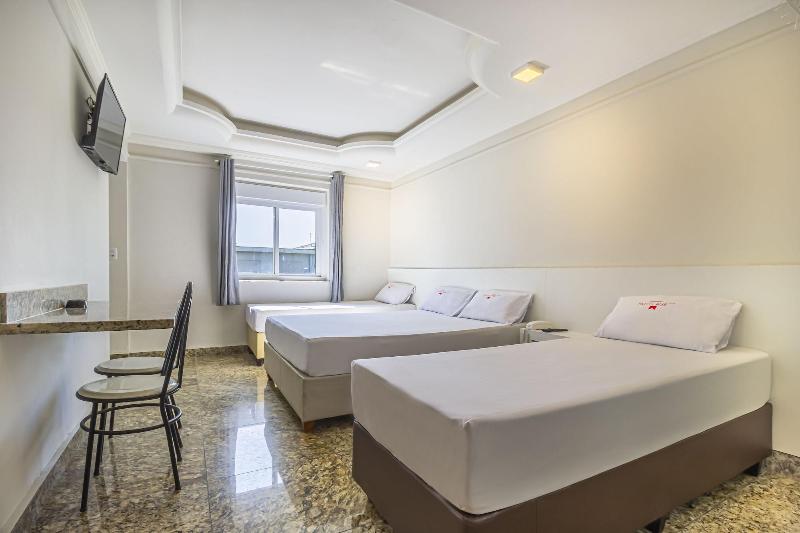 Age Hotel image