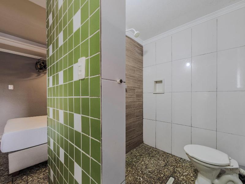 Age Hotel image