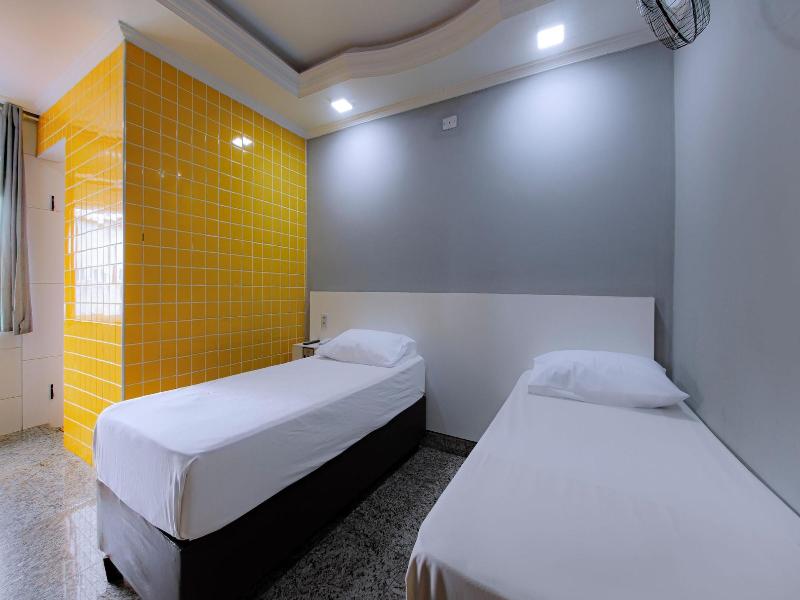 Age Hotel image