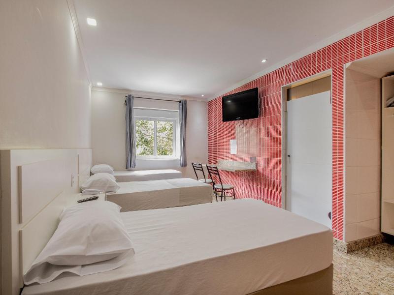 Age Hotel image