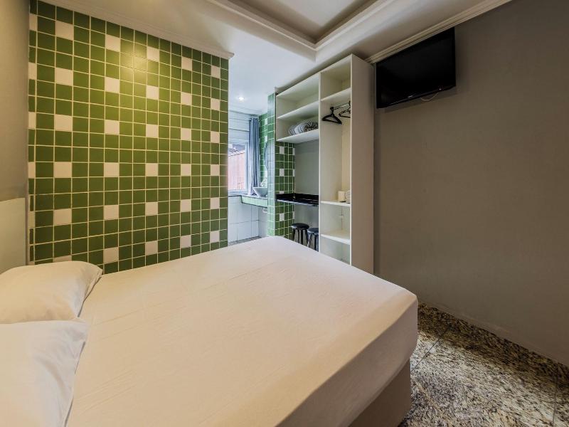 Age Hotel image