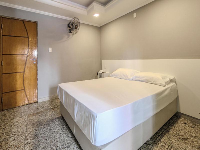 Age Hotel image