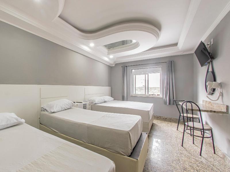 Age Hotel image