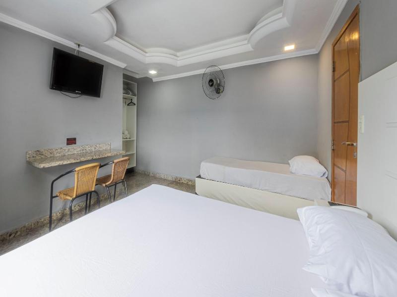 Age Hotel image