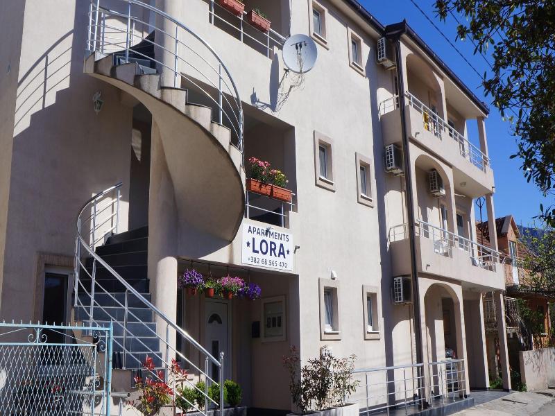 Apartments Lora image