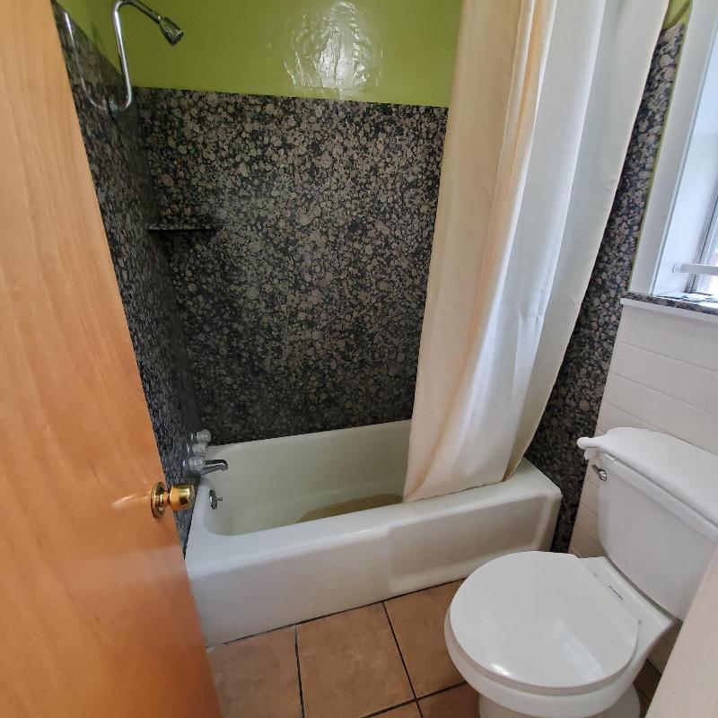 Vanguard Motel image