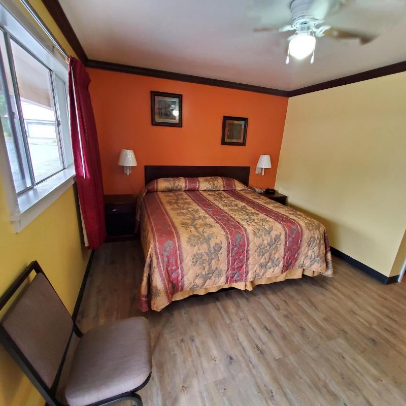 Vanguard Motel image