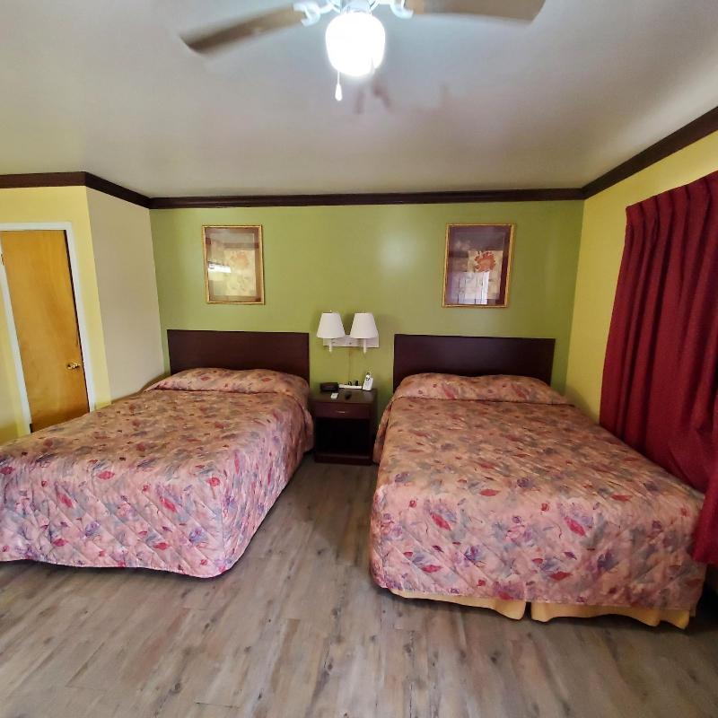 Vanguard Motel image