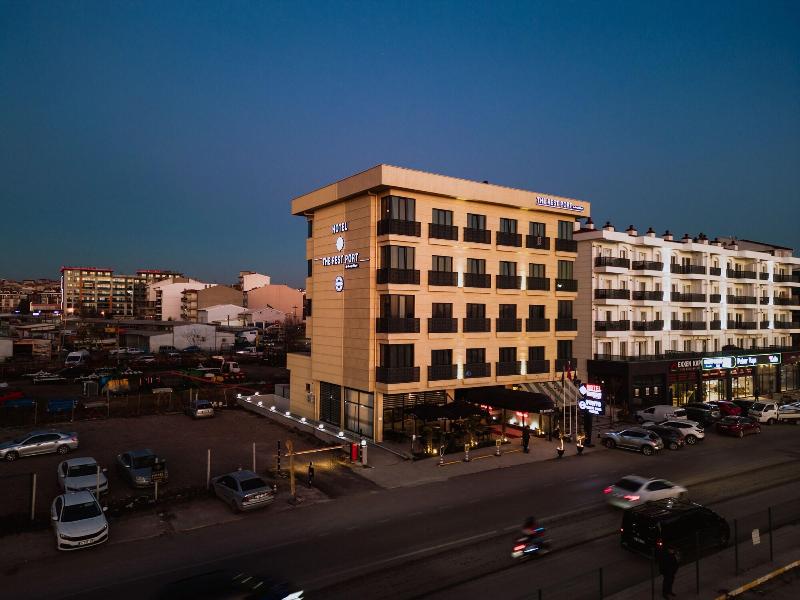 The Rest Port Hotel image