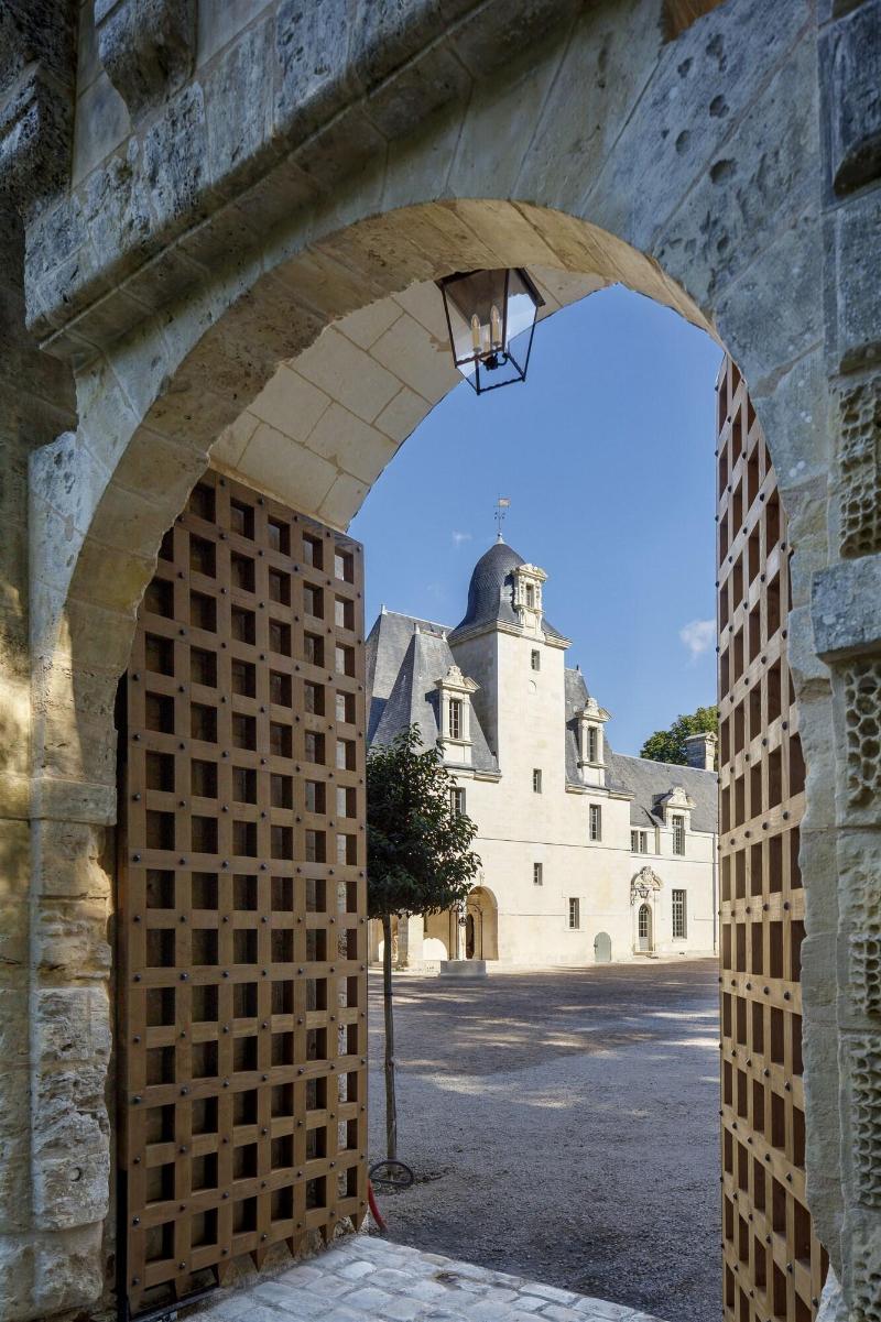 Cha Teau Louise De La Vallia Re — general view