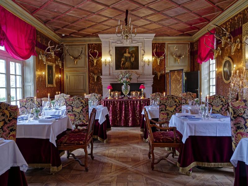 Cha Teau Louise De La Vallia Re image