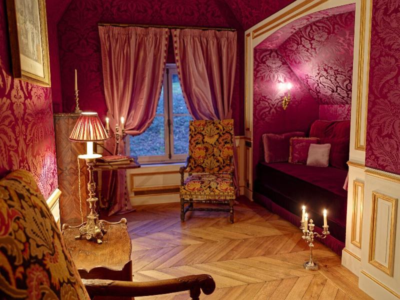 Cha Teau Louise De La Vallia Re image