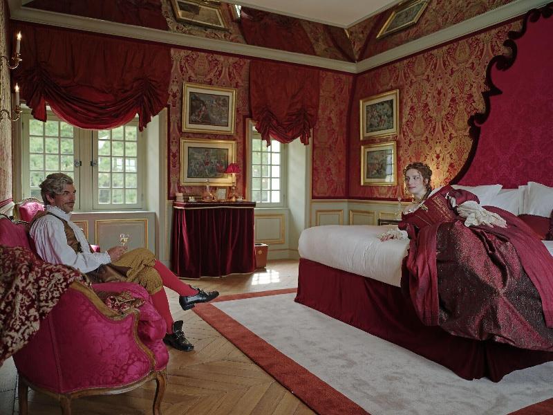 Cha Teau Louise De La Vallia Re image