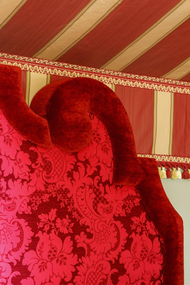 Cha Teau Louise De La Vallia Re image