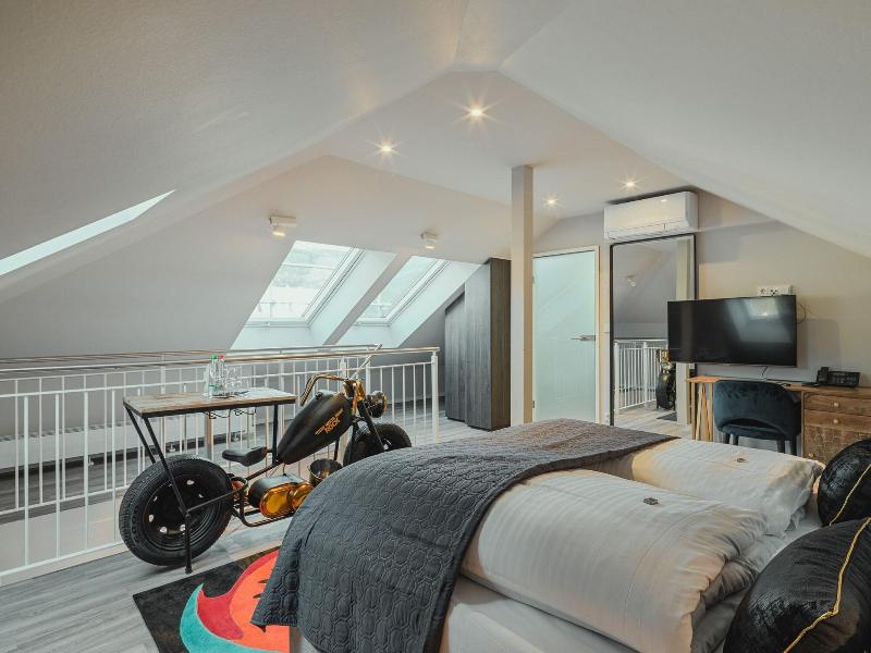 Bs Boutique Hotel image