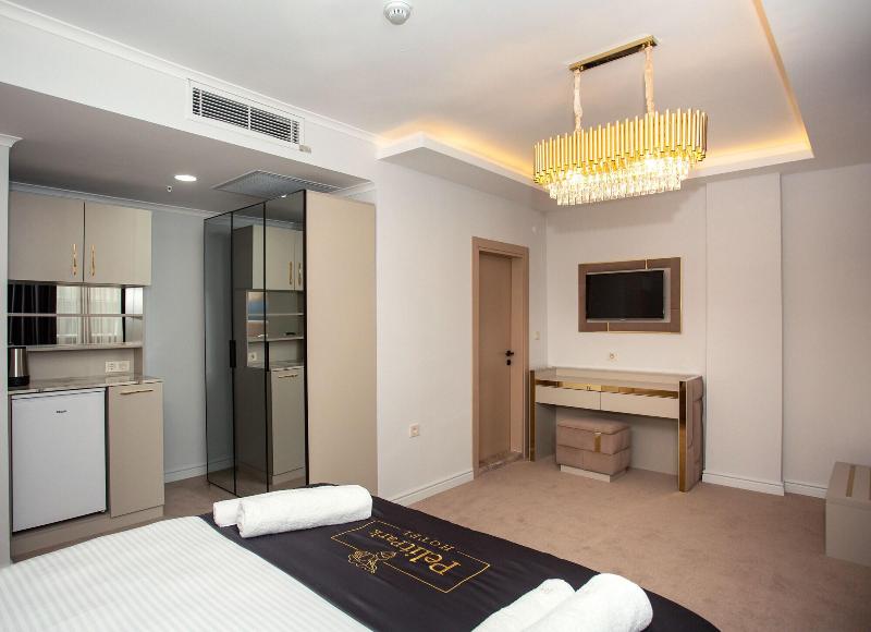 Pelit Park Hotel image
