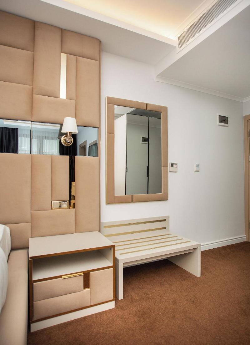 Pelit Park Hotel image