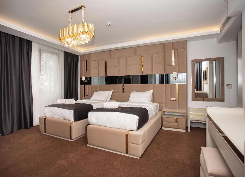 Pelit Park Hotel image