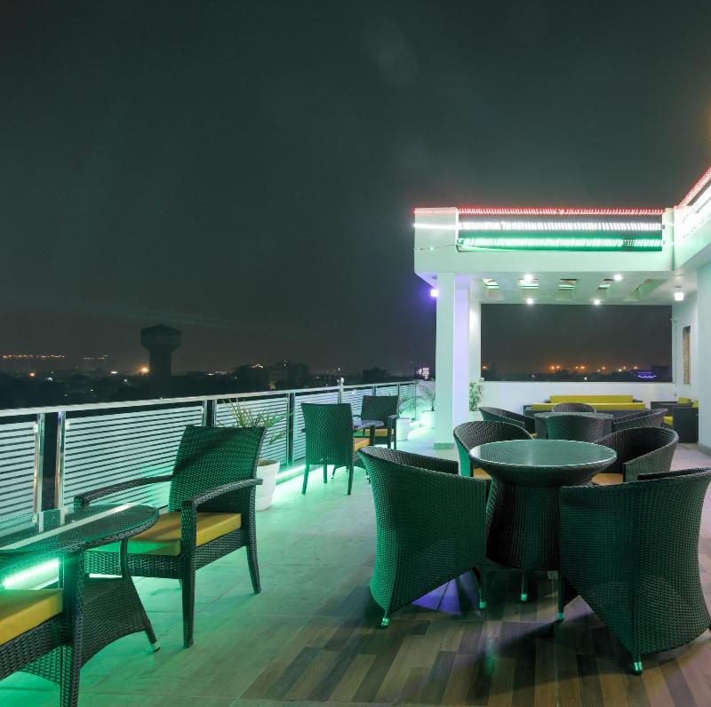 Hotel Twin Towers image