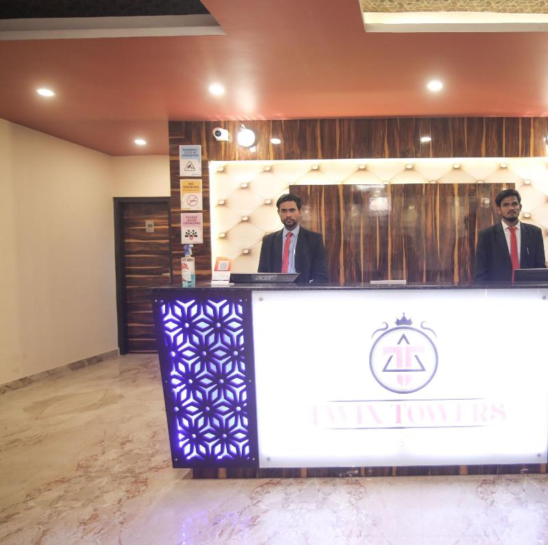 Hotel Twin Towers image