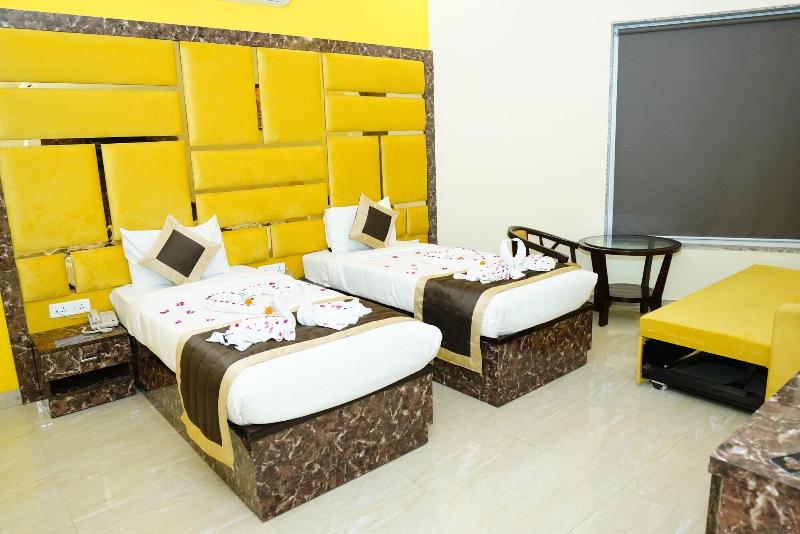 Hotel Twin Towers image
