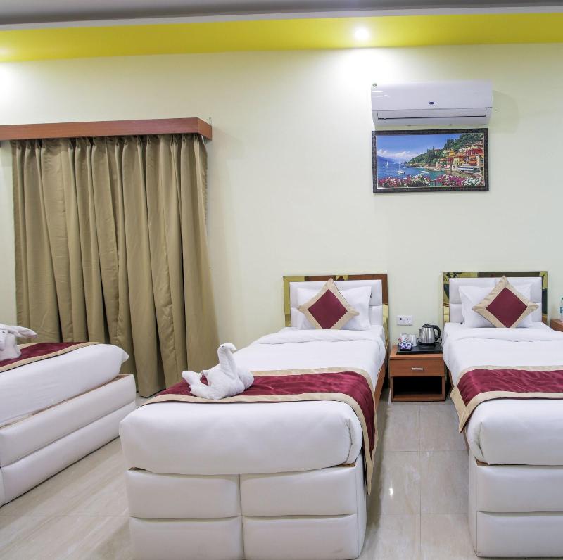 Hotel Twin Towers image