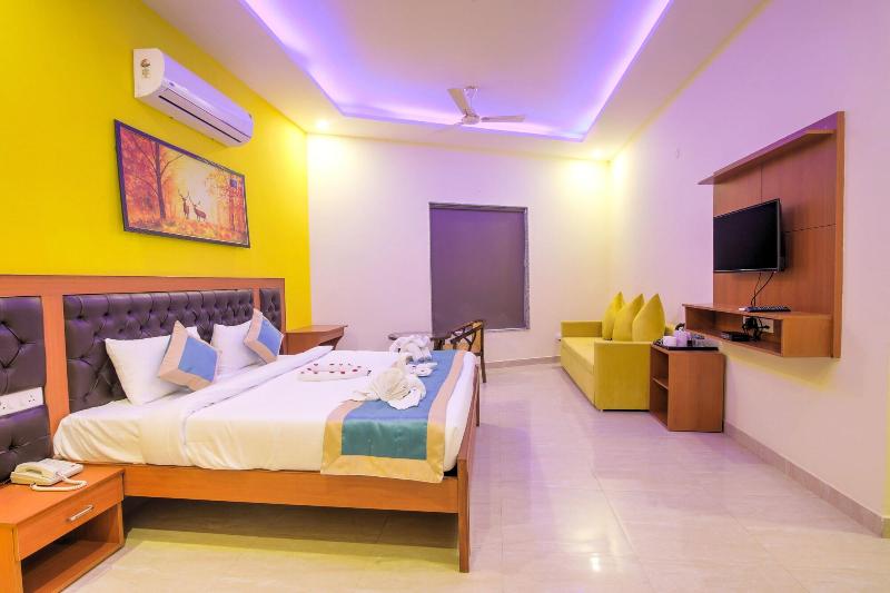 Hotel Twin Towers image