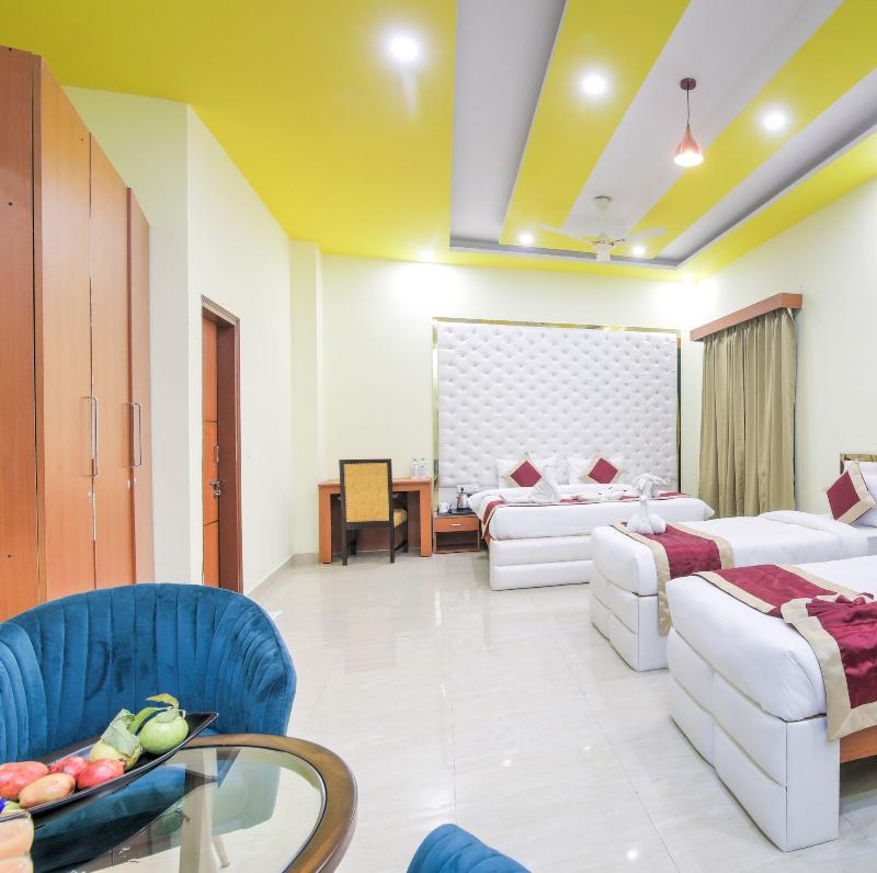 Hotel Twin Towers image