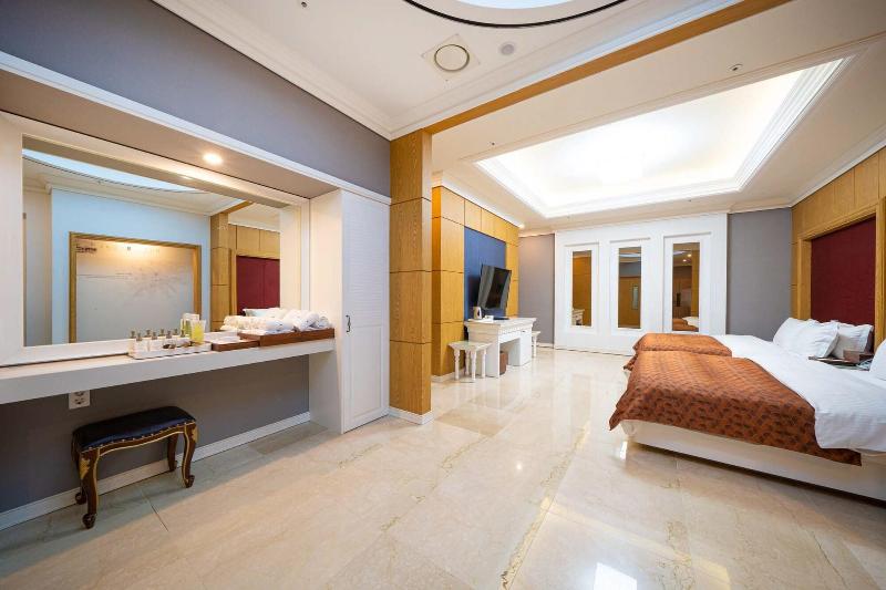 Hotel Core image