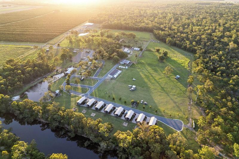 Splitters Farm — general view